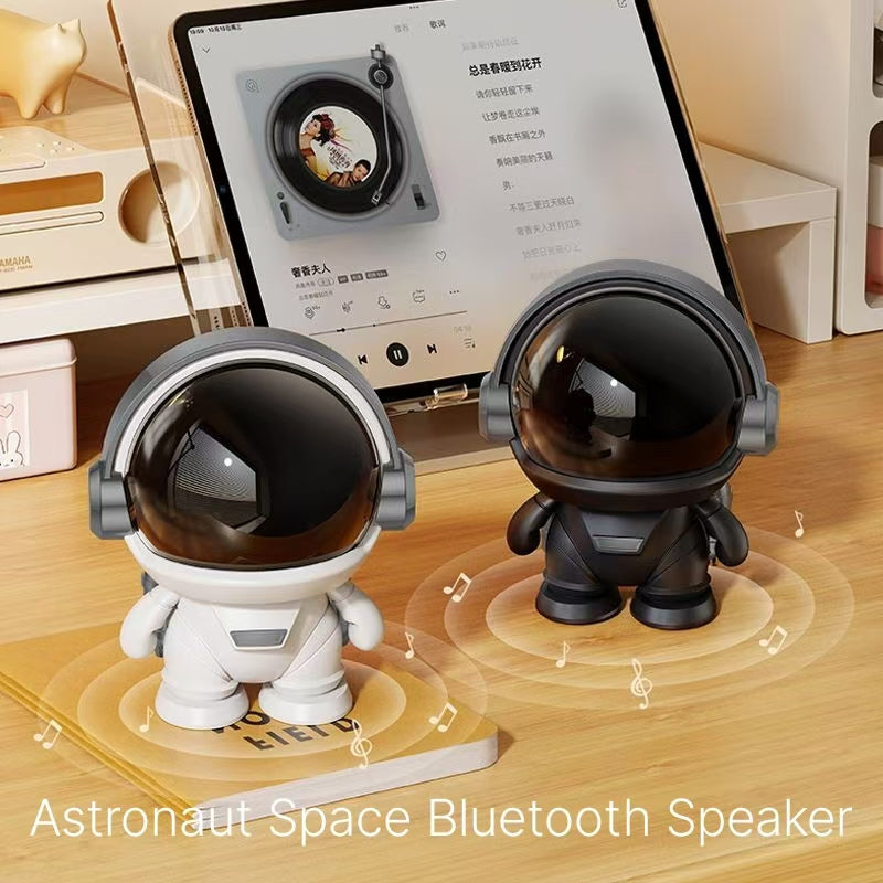 Astronaut Space Bluetooth Speaker Wireless High Quality Cute Desktop Mini Speaker subwoofer Exquisite Gift