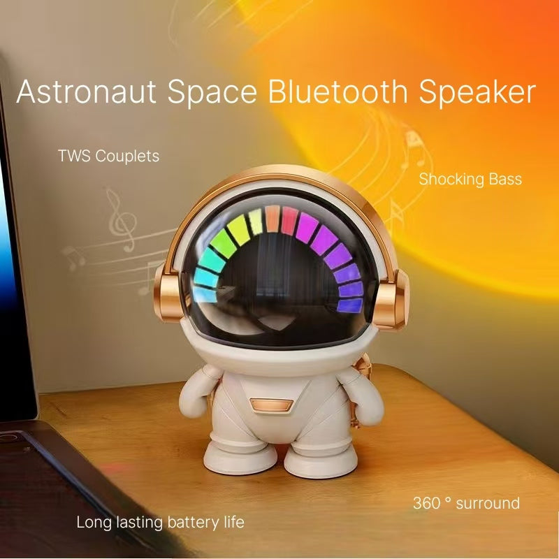 Astronaut Space Bluetooth Speaker Wireless High Quality Cute Desktop Mini Speaker subwoofer Exquisite Gift