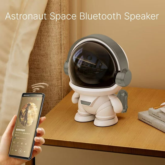 Astronaut Space Bluetooth Speaker Wireless High Quality Cute Desktop Mini Speaker subwoofer Exquisite Gift